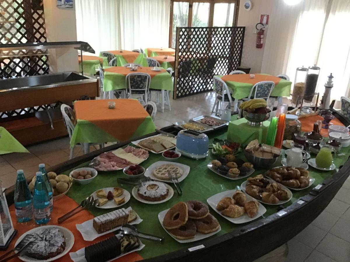מרינה די קמפו Hotel Villa Cristina מראה חיצוני תמונה