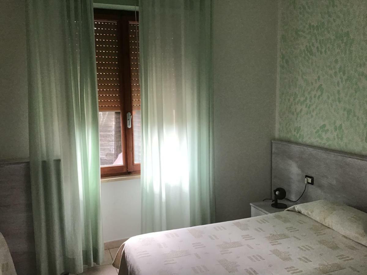 מרינה די קמפו Hotel Villa Cristina מראה חיצוני תמונה